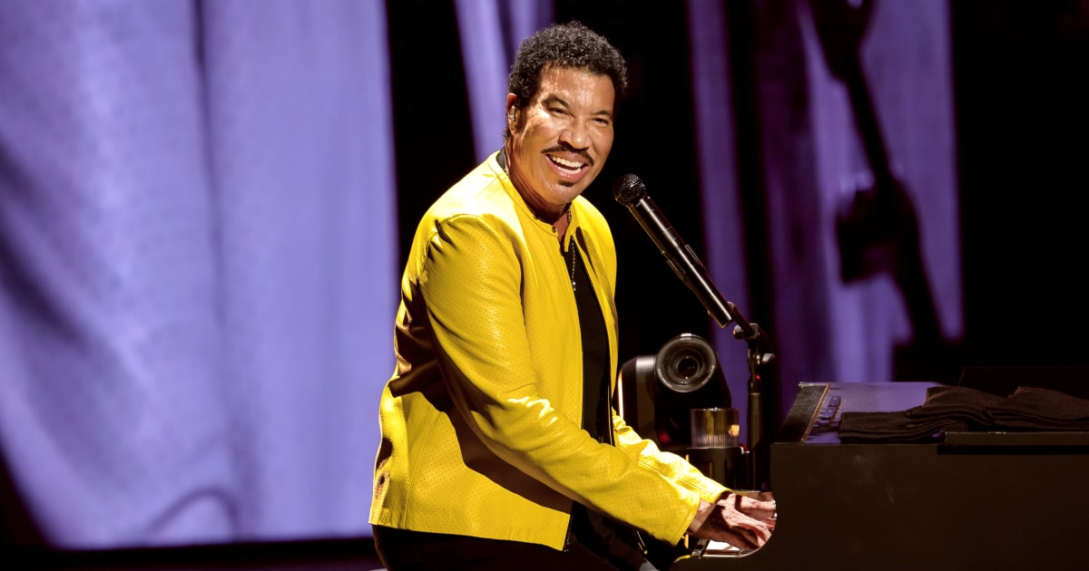 Lionel Richie during his music career after undergoing an AFib procedure