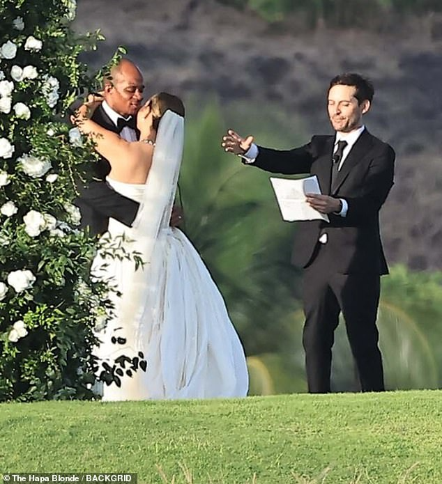Jennifer Meyer wedding to Geoffrey Ogunlesi officiated by ex-husband Tobey Maguire in Hawaii.