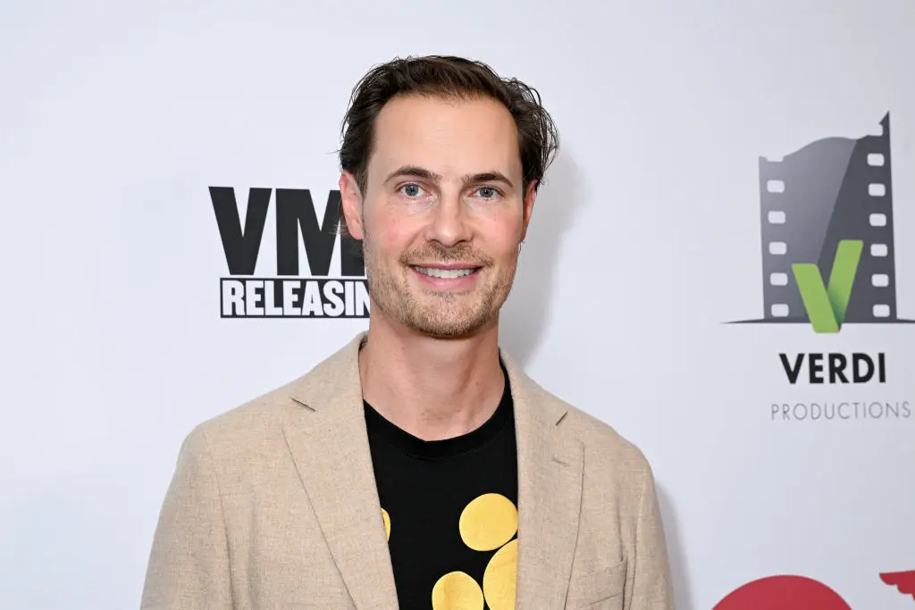 Erik von Detten faces a lawsuit over alleged elder abuse and fraud involving $2.1 million in gold coin purchases.